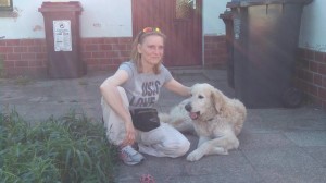 Sandra Scholz vom Projekt "Hunde suchen ihre Couch"